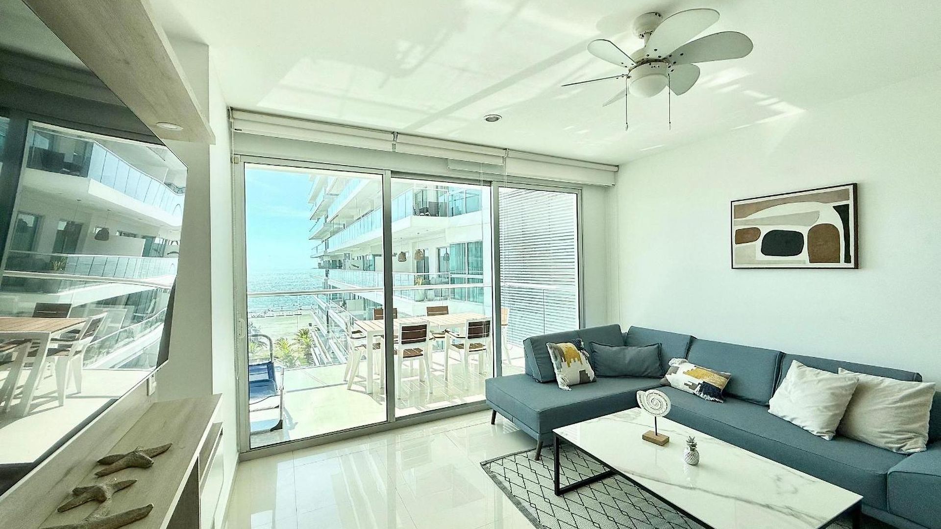En Edificio Con Acceso Directo A La Playa Apartamento Cartagena